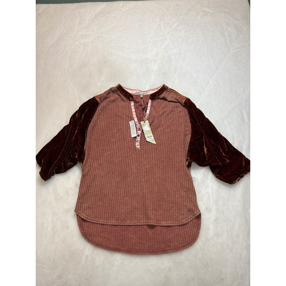 Gimmicks by BKE Waffle Knit Velvet‎ Sleeve Henley Top Rose Pink Size S